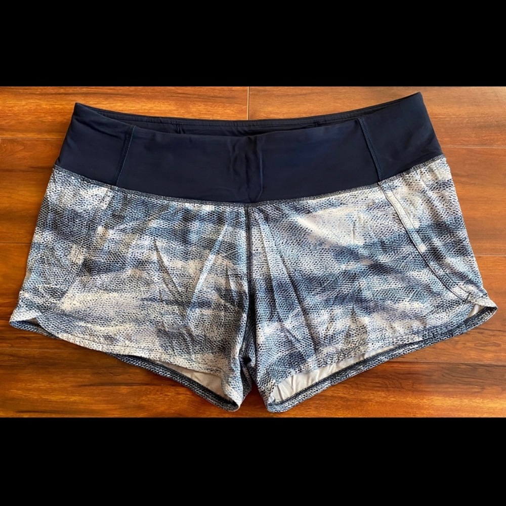 Lululemon Speed Up 4” shorts